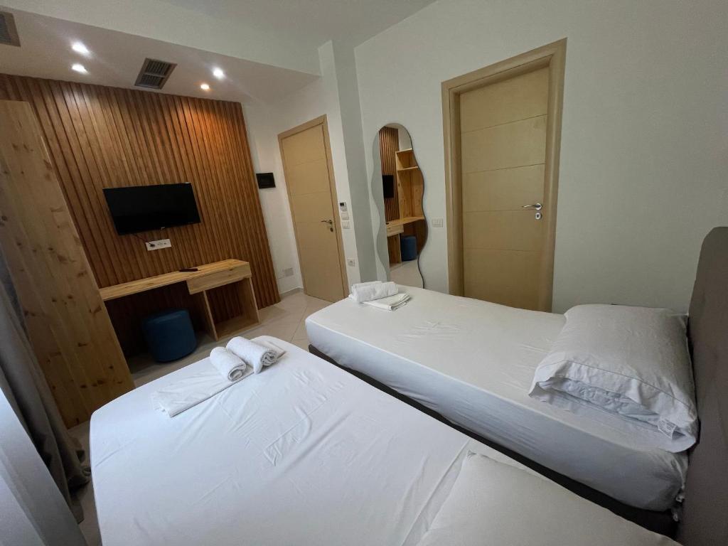 Standard Twin Room