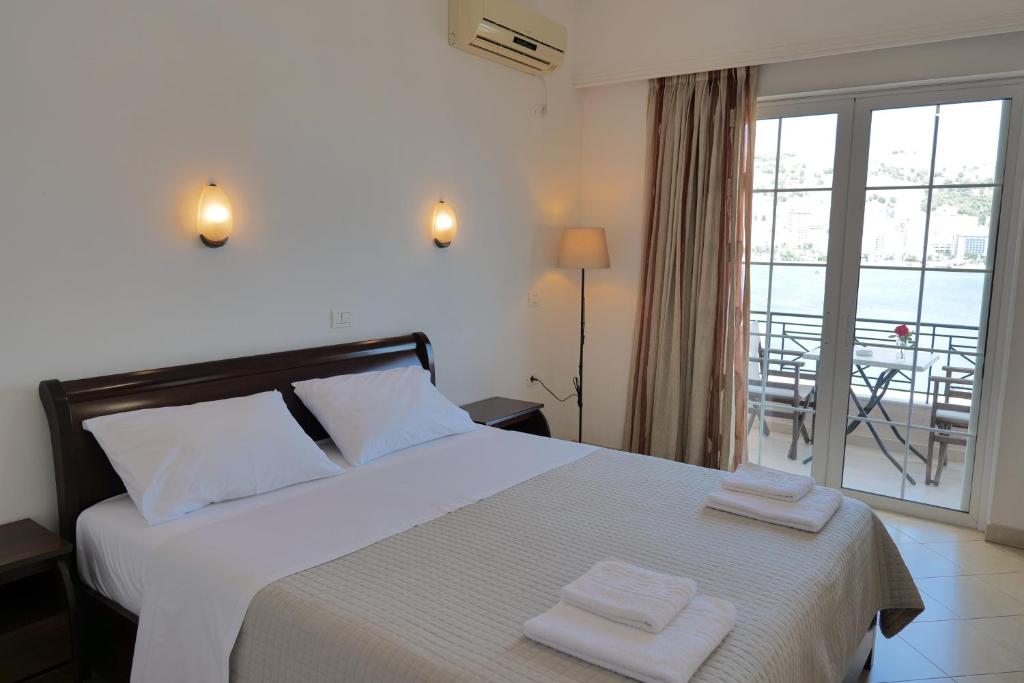 hotel mano 