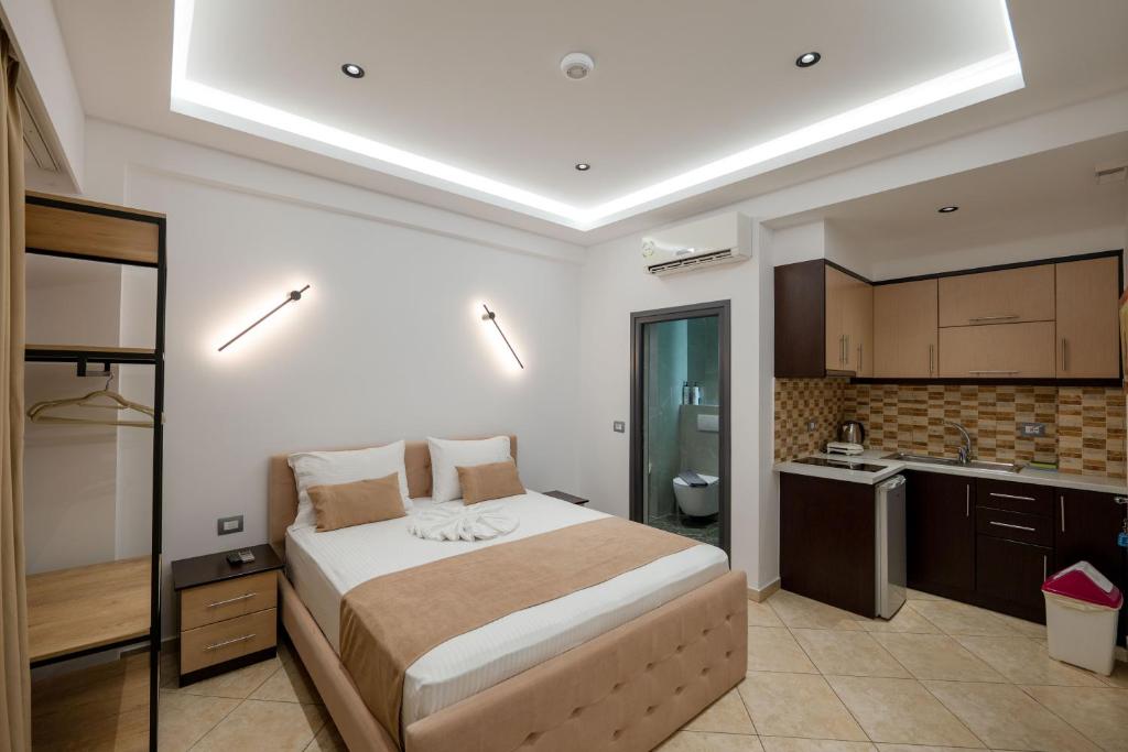 Senior Triple Room
